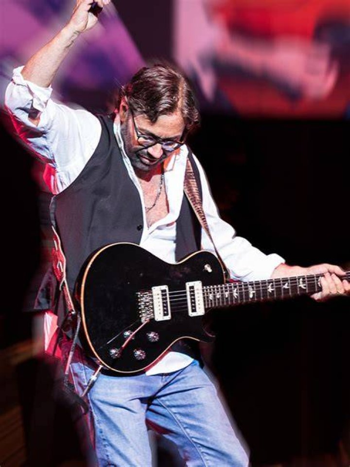 Al Di Meola Height, Weight, Net Worth, Age, Birthday, Wikipedia, Who, Instagram, Biography