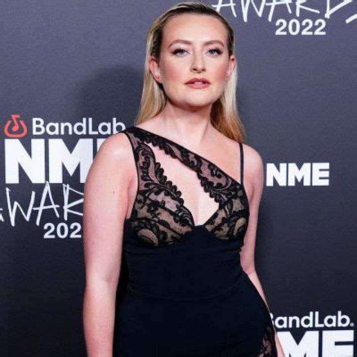 Amelia Dimoldenberg Height, Weight, Net Worth, Age, Birthday, Wikipedia, Who, Nationality, Biography