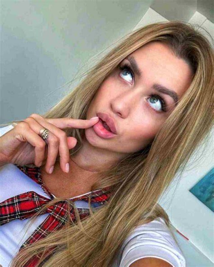 
Ange Kaymova Height, Weight, Net Worth, Age, Birthday, Wikipedia, Who, Nationality, Biography 