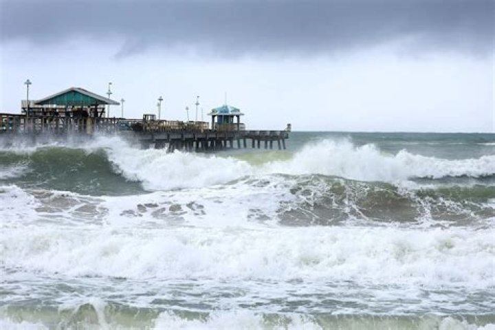 
At Least 5 Dead After Tropical Storm Nicole Makes Landfall on Florida’s East Coast 