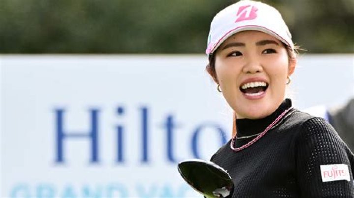  Ayaka Furue