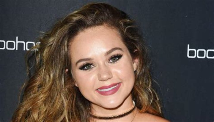 Brec Bassinger Height, Weight, Net Worth, Age, Birthday, Wikipedia, Who, Nationality, Biography
