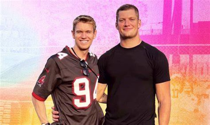 Carl Nassib Height, Weight, Net Worth, Age, Birthday, Wikipedia, Who, Nationality, Biography