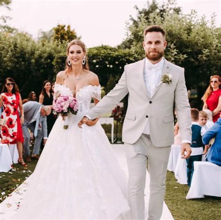 Does Veronika Rajek Have Kids With Her Husband Viktor Rajek? Tom Brady Fan Family And Net Worth