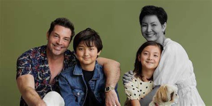 
Explore Castro Emeterio Ureta Family- Facts To Know About His Wife And Children 
