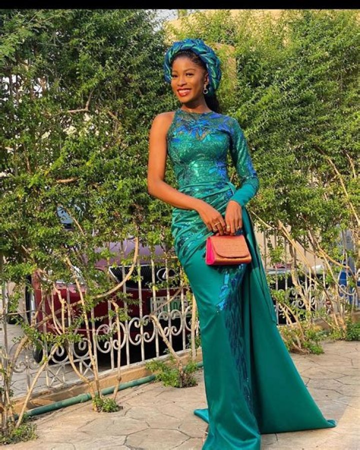 
Fans React to The Outfit Worn by Nigerian Actress, Jemima Osunde 