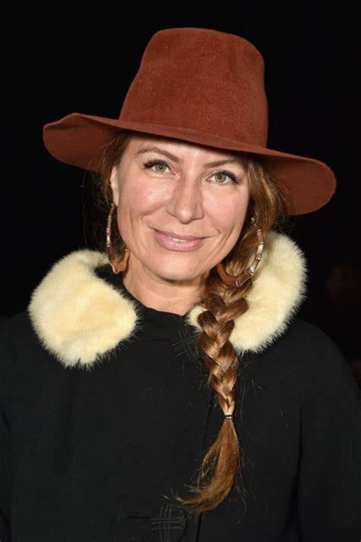 
Genevieve Beacom Height, Weight, Net Worth, Age, Birthday, Wikipedia, Who, Nationality, Biography 