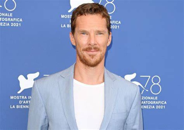 
Is Benedict Cumberbatch Gay? Age, Height, Net Worth 