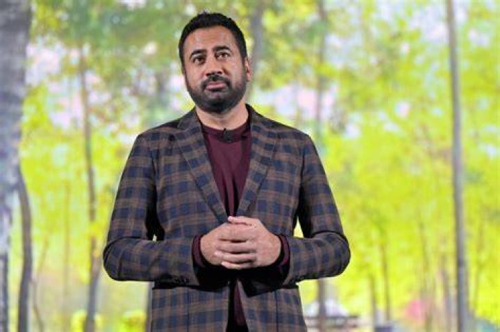 
Is Kal Penn Gay: Know More About His Life! 