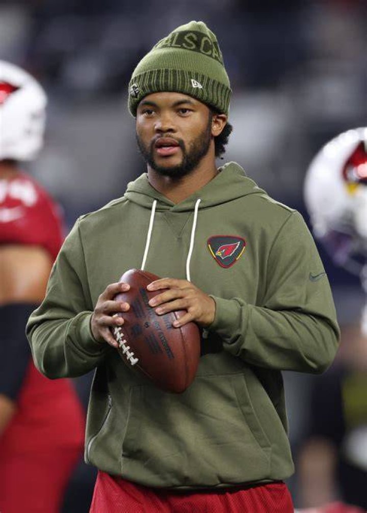 Is Kyler Murray Gay? Age, Height, Net Worth