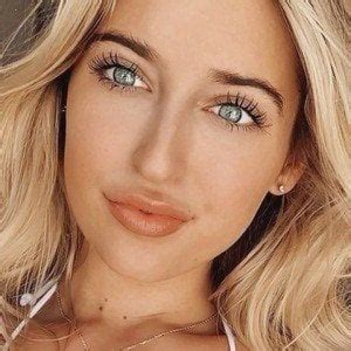 Jilissa Ann Zoltko Height, Weight, Net Worth, Age, Birthday, Wikipedia, Who, Nationality, Biography