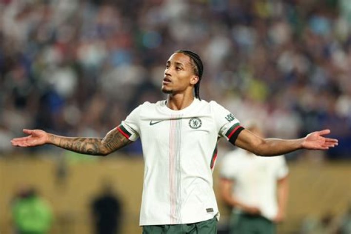 
Joao Pedro Height, Weight, Net Worth, Age, Birthday, Wikipedia, Who, Nationality, Biography 