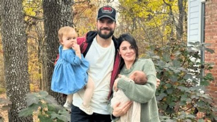 
Joel Justus And His Wife Hannah Brown Justus Are Expecting Baby Daughter In 2023 