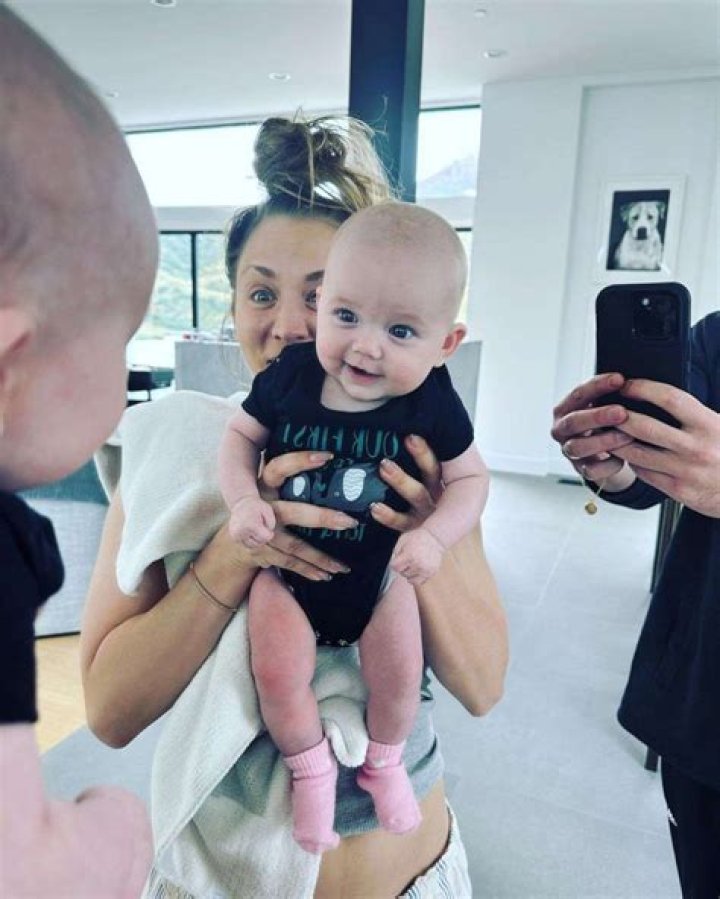 
Kaley Cuoco Debuted A Tattoo Dedicated To Tom Pelphrey At Her Baby Shower 