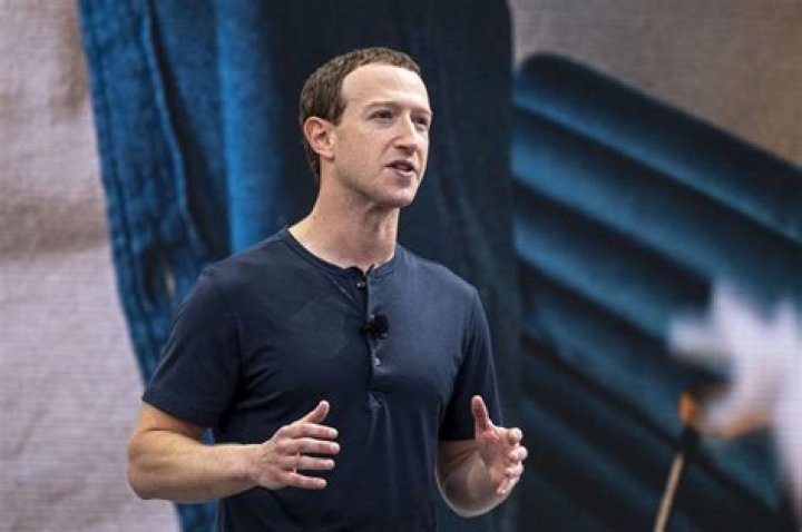 
Kanye West Turns Attention To Mark Zuckerberg, Fears Losing His IG Account 