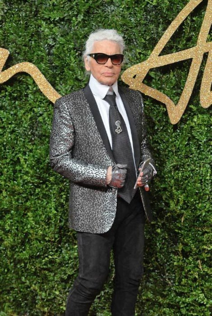 Karl Lagerfeld Height, Weight, Net Worth, Age, Birthday, Wikipedia, Who, Instagram, Biography