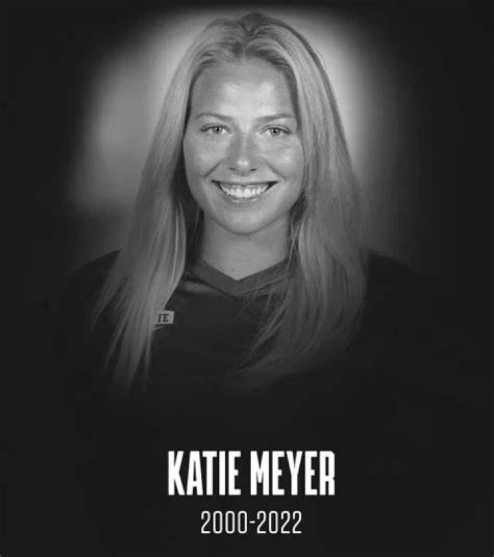 
Katie Meyer Cause of Death, How did Katie Meyer Die? 