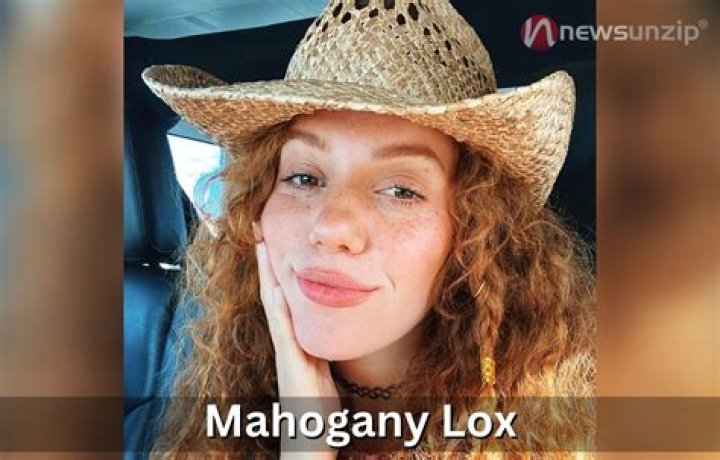 
Mahogany LOX Height, Weight, Net Worth, Age, Wiki, Who, Instagram, Biography 