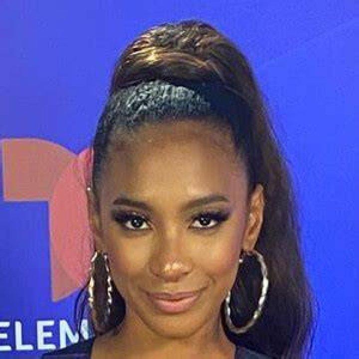 
María Alejandra Height, Weight, Net Worth, Age, Birthday, Wikipedia, Who, Nationality, Biography 