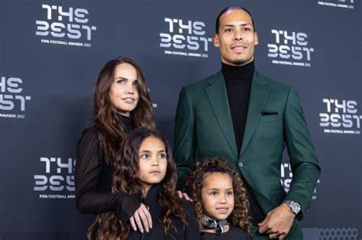 
Nila van Dijk Height, Weight, Net Worth, Age, Birthday, Wikipedia, Who, Nationality, Biography 