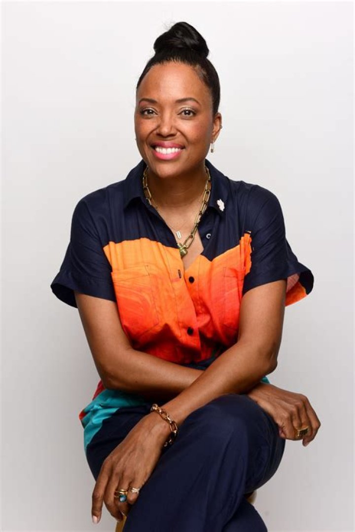 Sheila Dara Aisha Height, Weight, Net Worth, Age, Birthday, Wikipedia, Who, Instagram, Biography