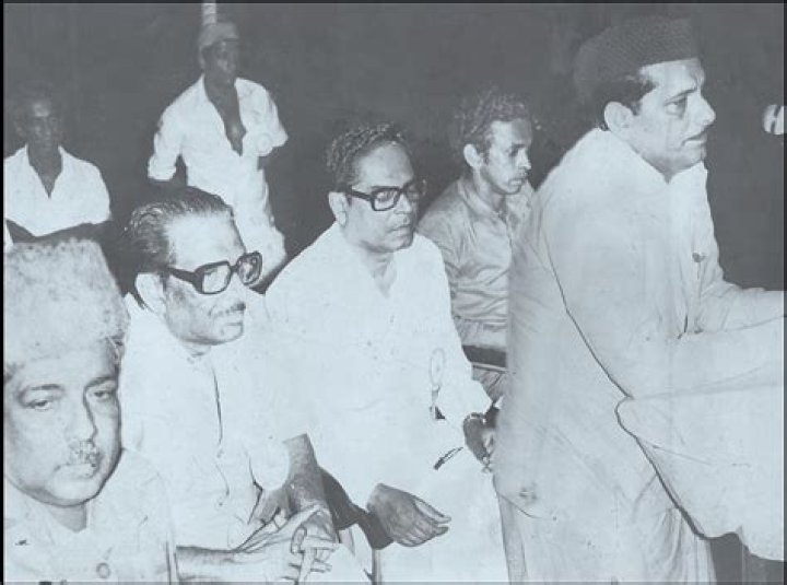 
Shihab Thangal Family Tree and Photos, How Did Panakkad Hyderali Died? 