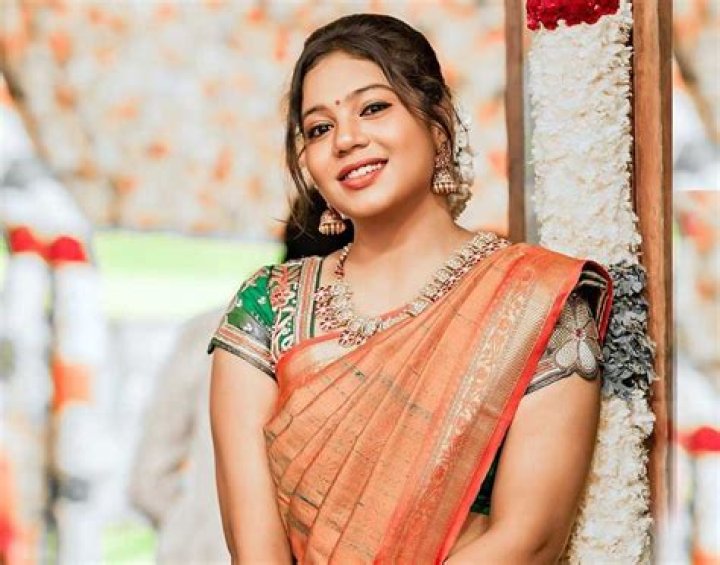 
Shivani Raina Height, Weight, Net Worth, Age, Wiki, Who, Instagram, Biography 