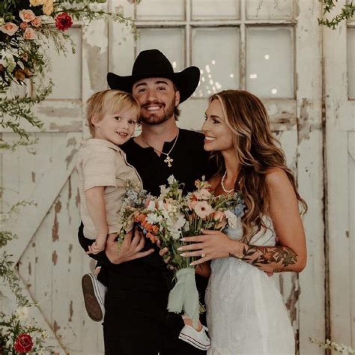 Singer KT Tunstall Partner/Husband Luke Bullen Relationship Timeline, Do They Have Any Kids?