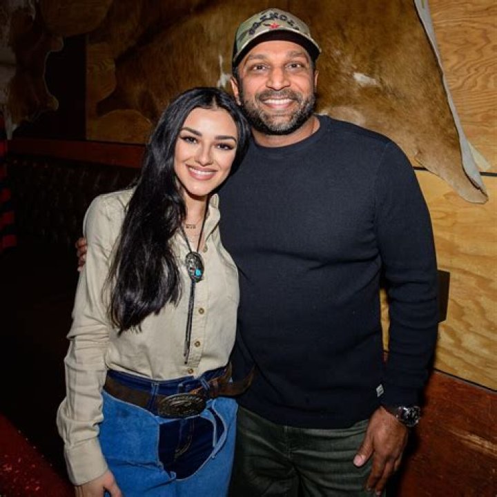Who Are Joey Bart Parents? Meet His Girlfriend On Instagram