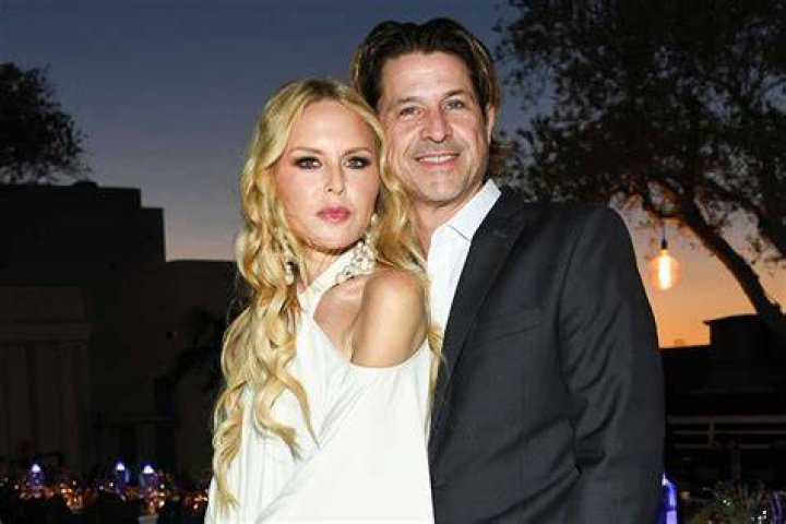 
Who is Rachael Buck? TikToker under fire for posting relationship details on platform 
