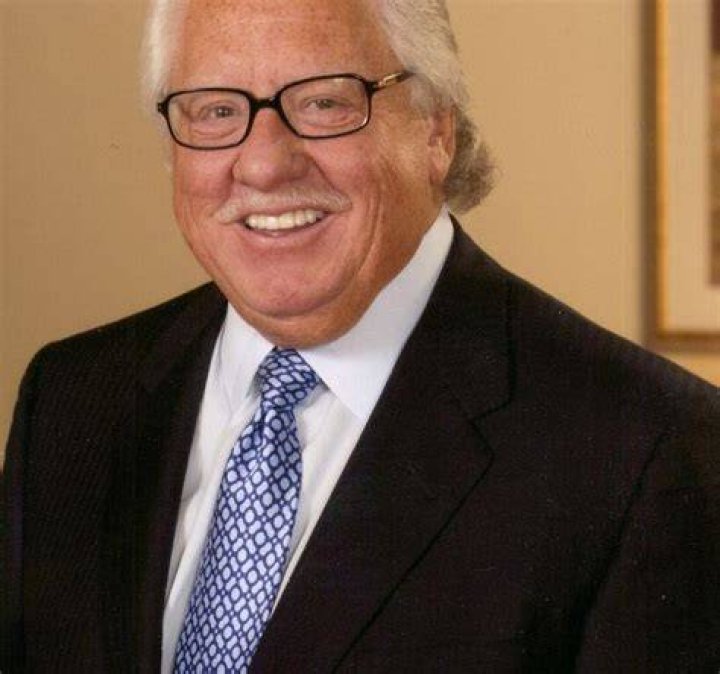 
Who Is Robert Flaxman? Real Estate Developer Dies By Suicide 