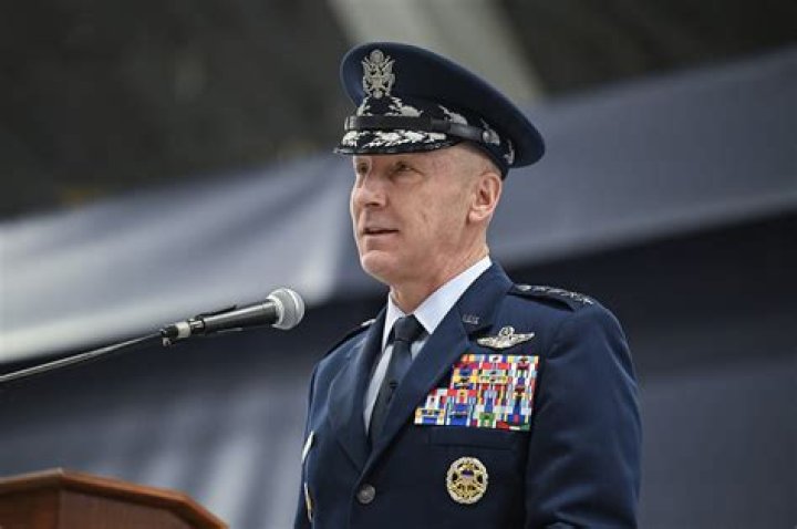 Who Is Unifor President Jerry Dias Wife? Married Or Dating – Relationship Explored