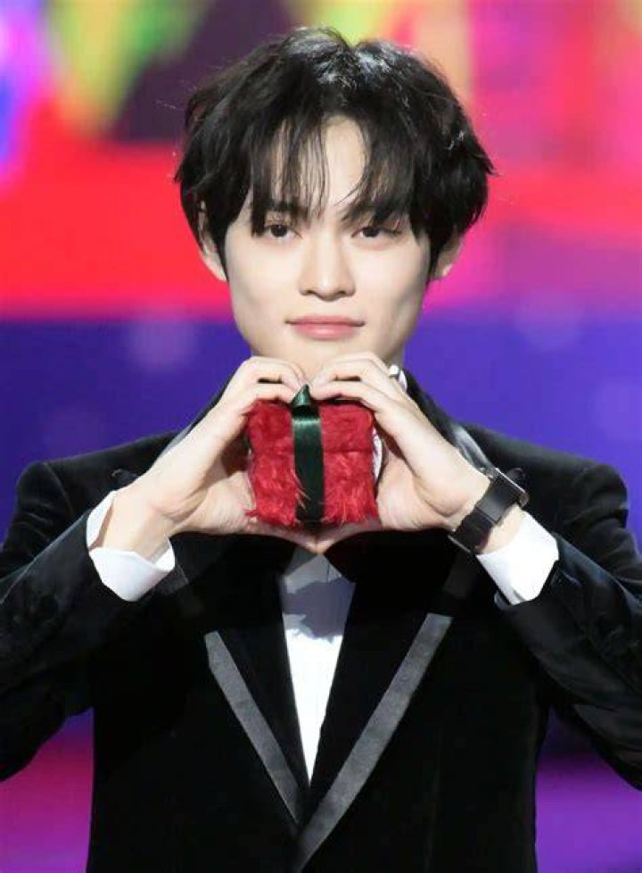 Zhong Chenle Height, Weight, Net Worth, Age, Birthday, Wikipedia, Who, Instagram, Biography